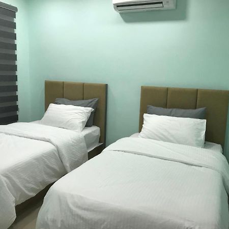 Homestay Stardow~星窗名宿~ Τζόχορ Μπάχρου Εξωτερικό φωτογραφία