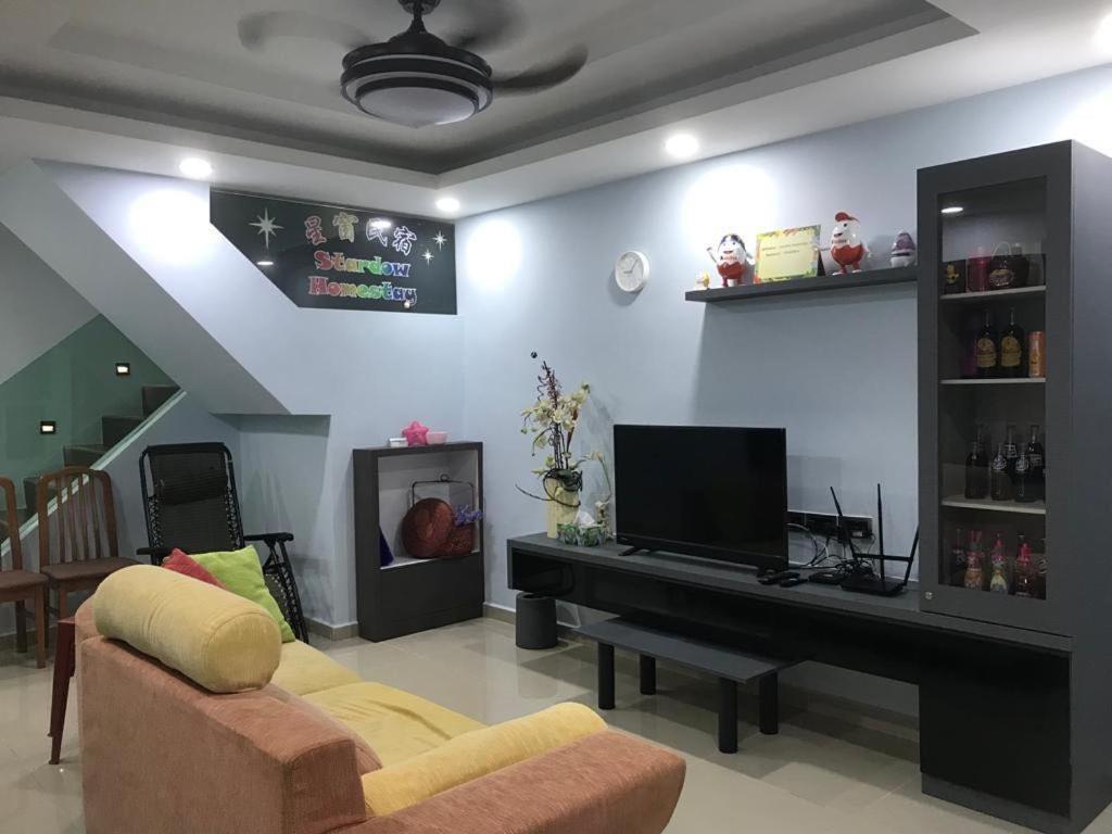 Homestay Stardow~星窗名宿~ Τζόχορ Μπάχρου Εξωτερικό φωτογραφία