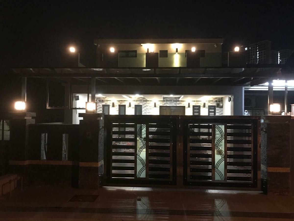 Homestay Stardow~星窗名宿~ Τζόχορ Μπάχρου Εξωτερικό φωτογραφία